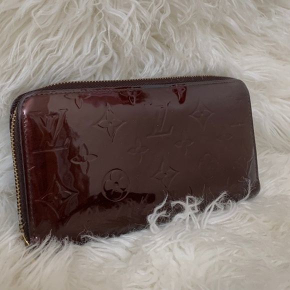 Louis Vuitton Handbags - Authentic Louis Vuitton Zippy Wallet Browns Louis